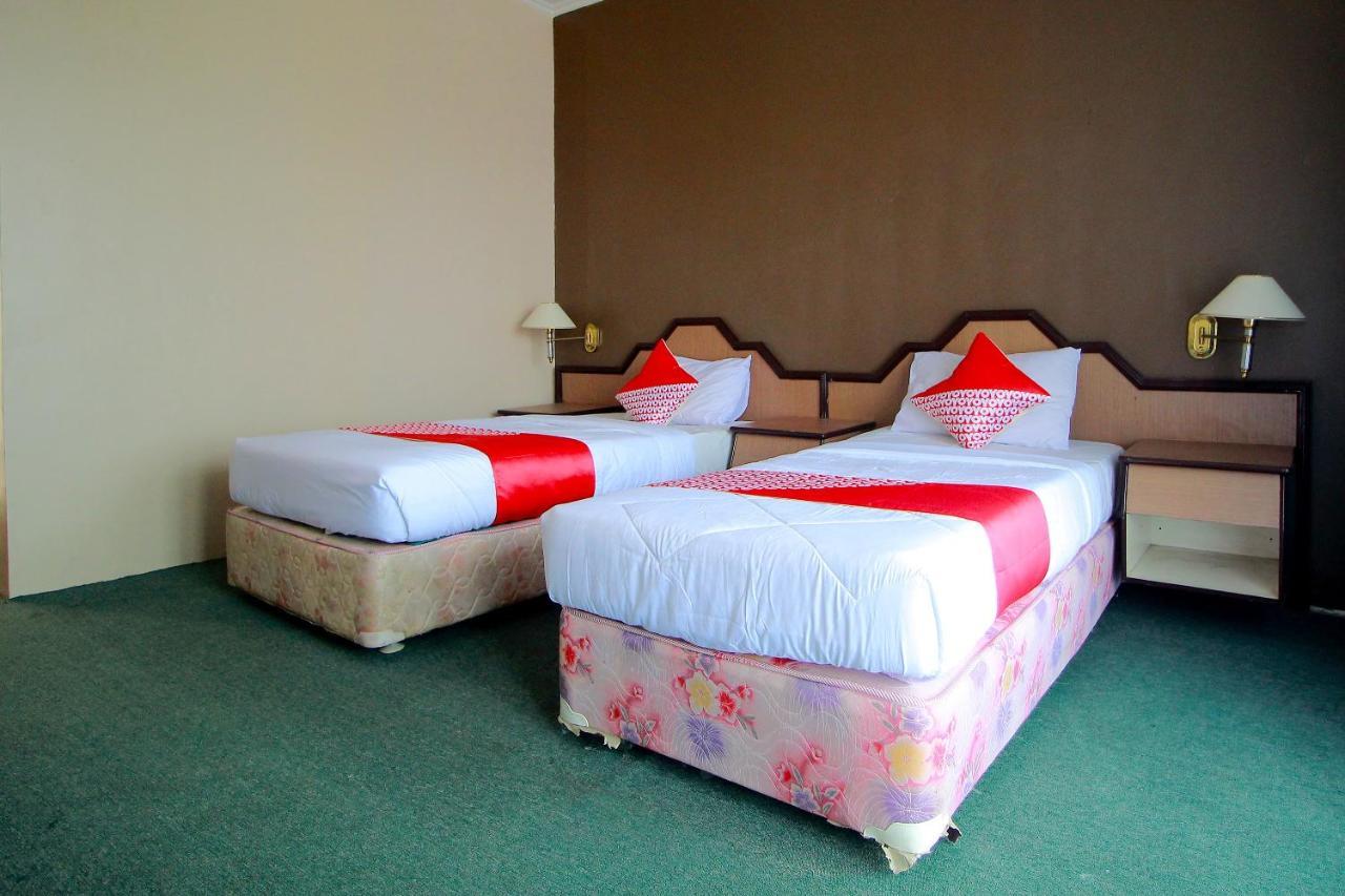 Oyo 2360 Hotel Rio Бенгкулу Екстериор снимка