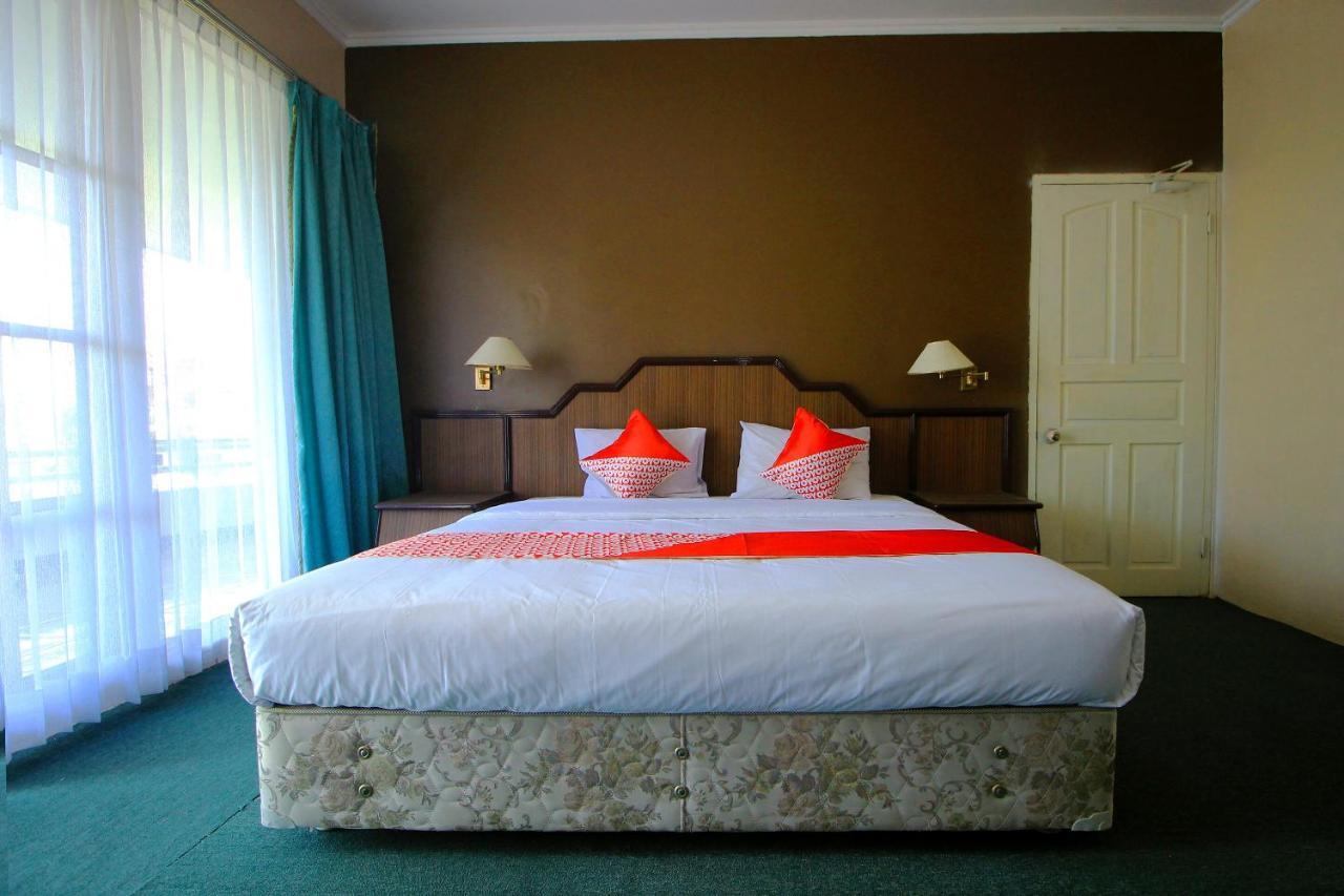 Oyo 2360 Hotel Rio Бенгкулу Екстериор снимка