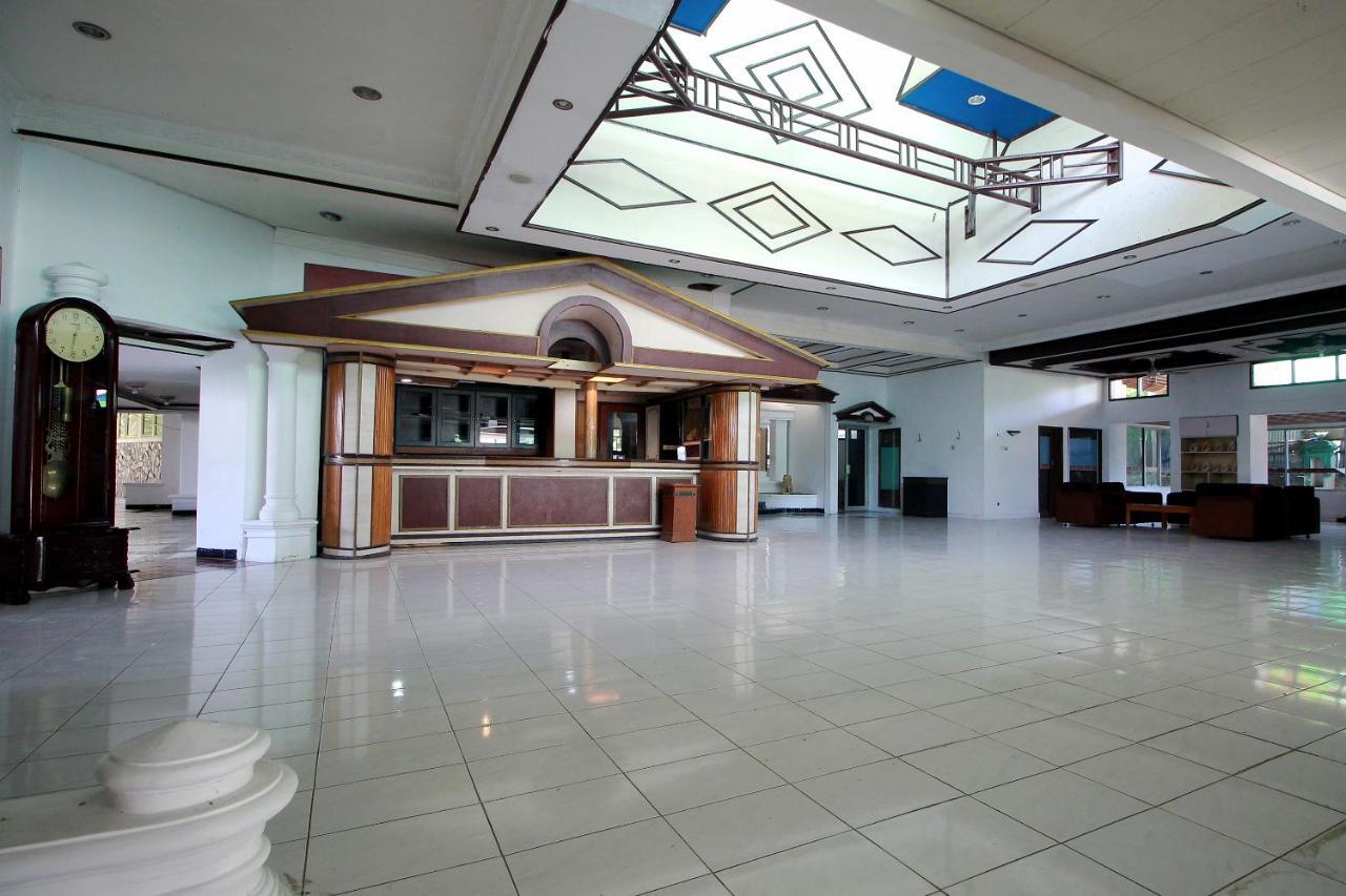 Oyo 2360 Hotel Rio Бенгкулу Екстериор снимка